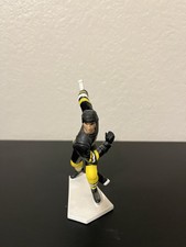 CAM NEELY  Boston Bruins 1995 Starting Lineup  NHL Hockey Figure 