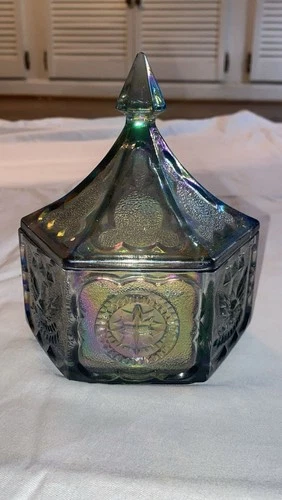 Vintage 20th Century Carnival Glass Covered Candy Box Eagles & Stars pattern