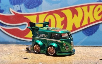 1/64 Custom Hot Wheels Volkswagen Kool Kombi Widebody Kit Green Loose