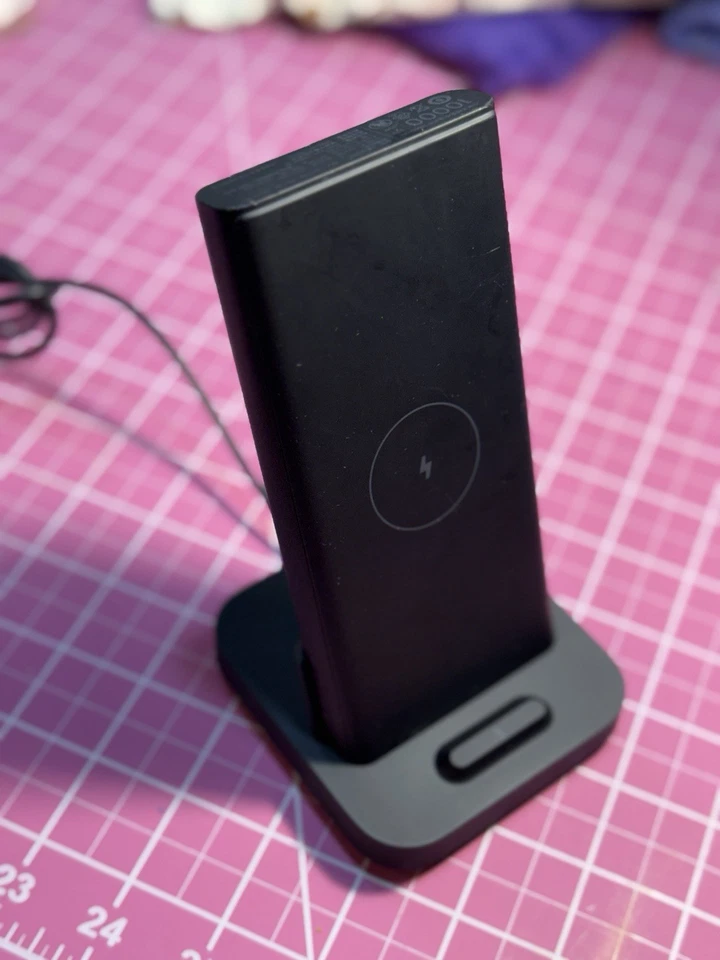 Banco de batería inalámbrico USBC Xiao Mi de 10.000 mAh con base de carga de cabecera Foto 2 de 4