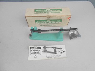 Vintage RCBS  Precisioneered  Powder Scale Model 09060 Original Box & Manual