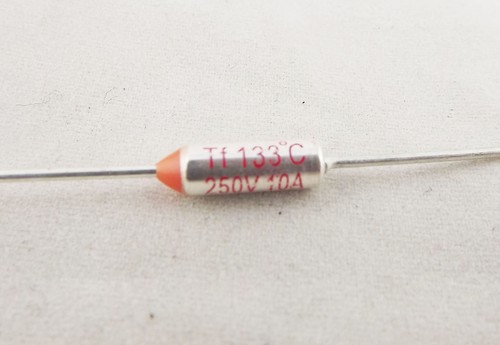 10 piezas fusibles térmicos 133°C 133 grados TF corte 10A CA 250V nuevos - Imagen 10 de 10
