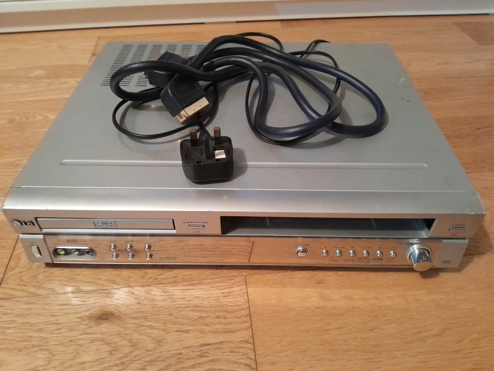 LG DV2000ST DVD Player VCR VHS Recorder Spares Repairs Scart Lead Power