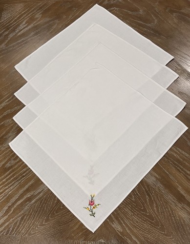 Set Of 4 White Cross Stitch Hand Embroidery Flower Pattern Napkins Linen Fabric - Picture 3 of 9