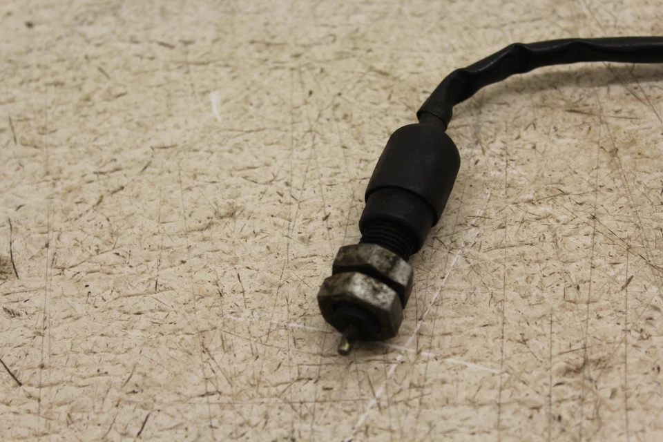 Kawasaki KZ1000A 1978 OEM SENSOR DE FRENO TRASERO B42D Foto 2 de 3