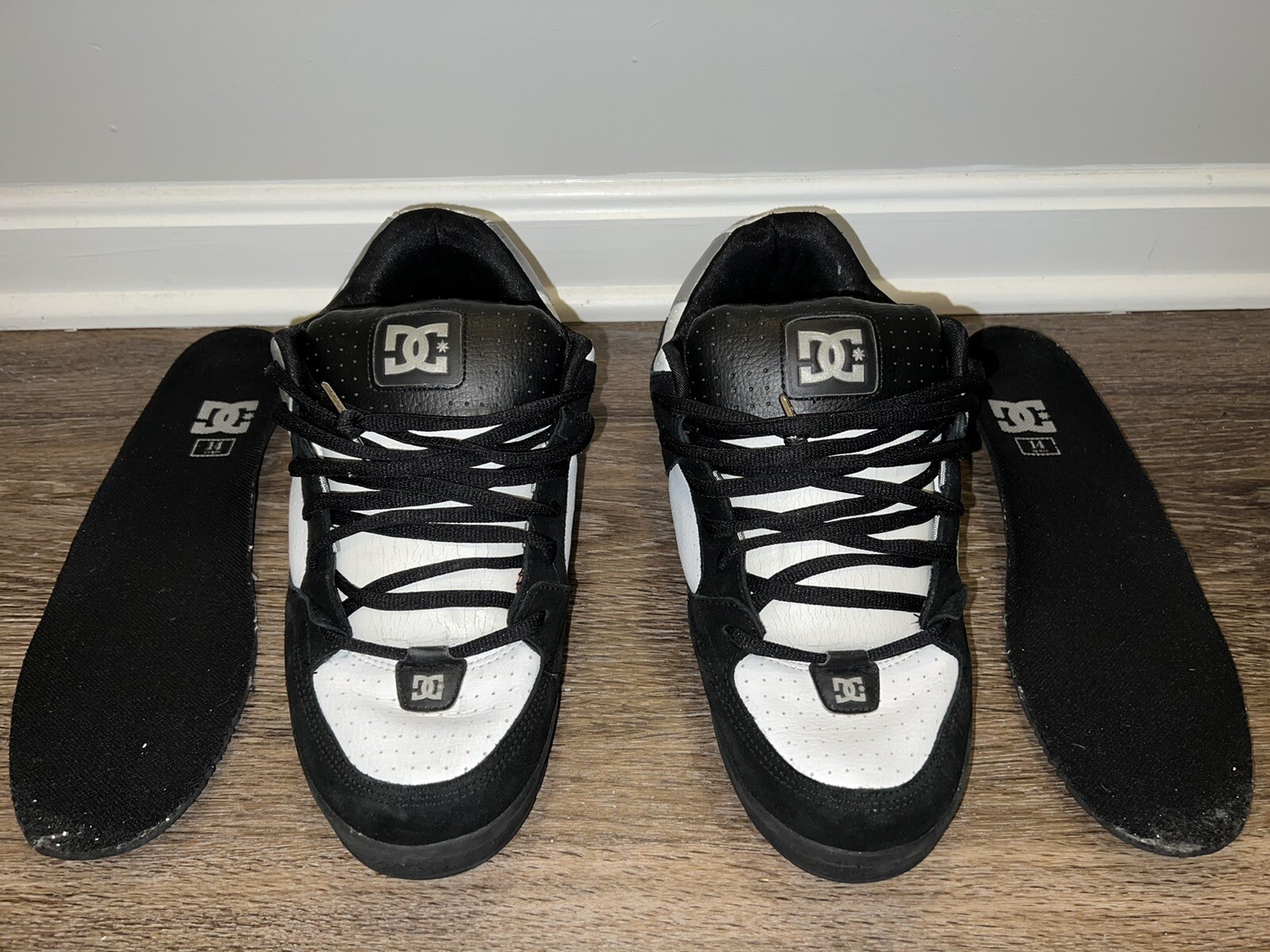 RARE DC COMMAND BLACK LEATHER SHINY 