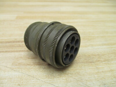 Amphenol MS3106A24-10S Circular Connector MS3106A2410S