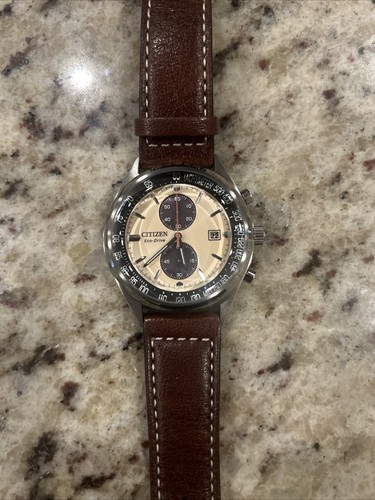 Reloj cronógrafo Citizen CA7020-07A Eco-Drive Chandler correa de cuero marrón para hombre - Imagen 9 de 10