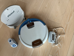 iRobot Scooba 5800 (for parts, works, no battery)