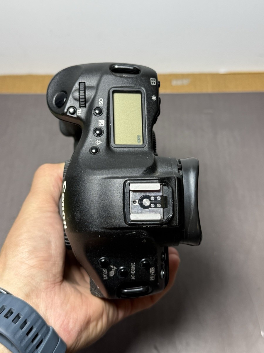 Canon EOS 1Ds Mark III 21.1MP Digital SLR Camera - Black (Body