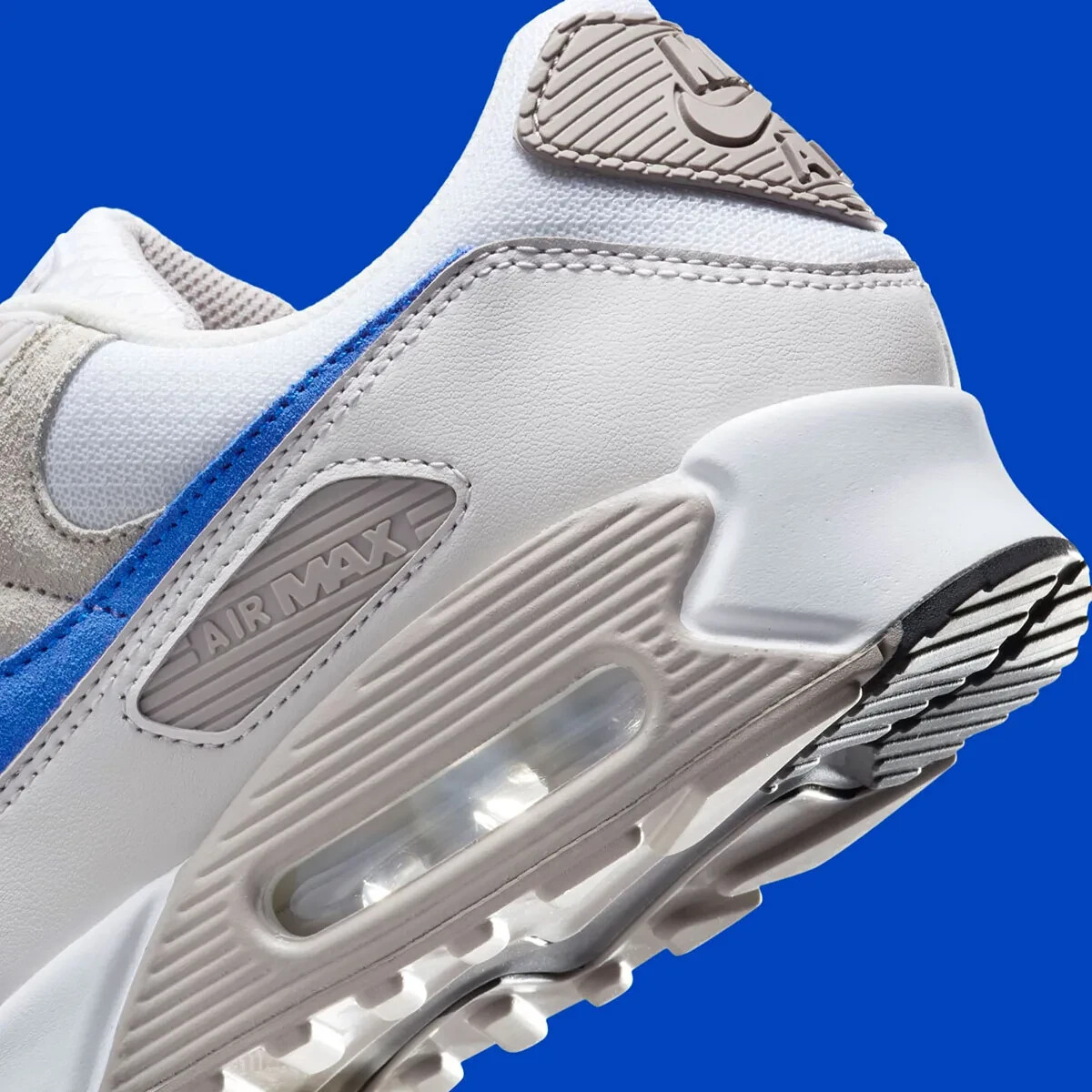 【希少/送料・関税無料】Air Max 90 'White Racer Blue' Nike Air Max 90 Racer Blue DM0029-110 | SneakerNews.com