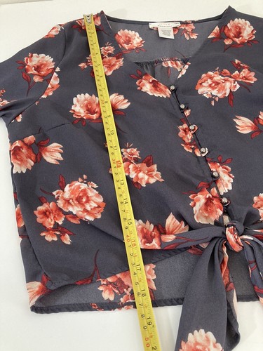 Urban Romantics Womens Blouse S Top Crop Tie Bell Sleeve Dark Floral CottageCore - Picture 8 of 9