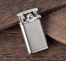 Double Action Retro Rocker Strike Flint Ignition Petrol Oil Lighter (Silver)
