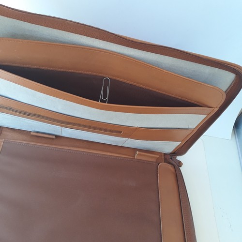 Vtg. Design-A-Day ~ Fine Leather Padfolio Zip Around Organizer Notepad 14"x 9.5" - Picture 16 of 24