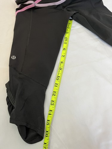 Lululemon capri leggings size 4 - Picture 5 of 6
