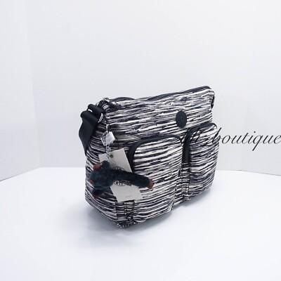 Una mini tracolla Kipling per le uscite più brevi | shopaholic and dogs Una mini tracolla Kipling per le uscite più brevi | shopaholic and dogs