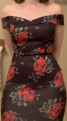 Charlott Russe Women's Black and Red Peony Floral Bodycon Dress Size Medium