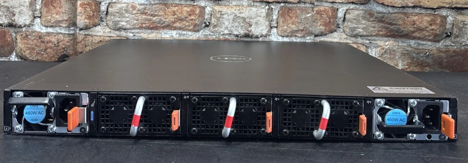 DELL S6000 1U 32 PUERTOS 40GBE QSFP+ 2X CONMUTADOR ADMINISTRADO CAPA 3 P/S 2x 0T9FNW alimentación Foto 4 de 4