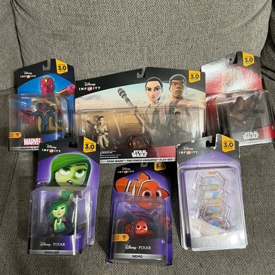 Disney Infinity 3.0 Lot Bundle NIB Star Wars Play Set Nemo Disgust Vision Chewy