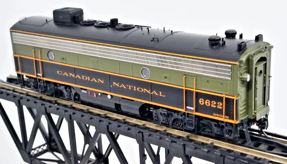 Rapido 221004 HO Canadian National CN #6622 F9B DCC Sound Custom Fitted Loco - Image 3 of 4