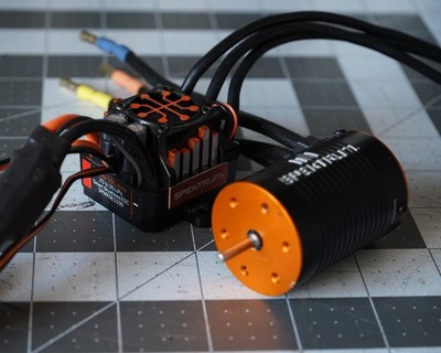 Spektrum RC Firma 100 Amp Smart Brushless ESC with 6500Kv Motor