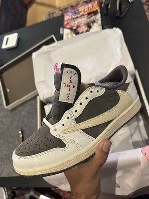 Jordan 1 Retro low OG SP Travis Scott Mokka US8