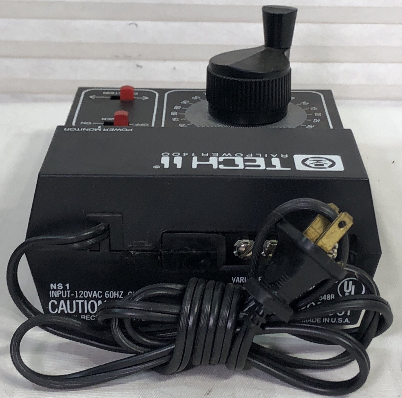 MRC TECH II 2 RAILPOWER 1400 Transformer Ho Scale Power Pack Speed