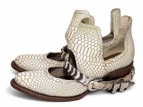 Freebird by Steven "Blade" Women's Leather Cutout Booties Size 9 Ivory Snake