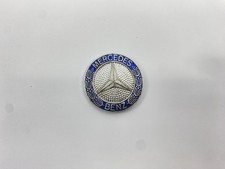 EMBLEM BRIEFMARKE GRILL STAR MASKEN ATRAPS MERCEDES 190 W201 W124 OHREN