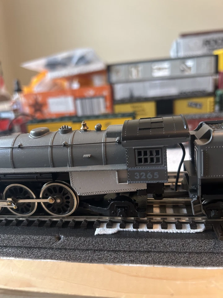 Mantua HO#331-03 Union Pacific 3265 Gray Goose Loco w/power drive & Tandy Tender - Image 4 of 4