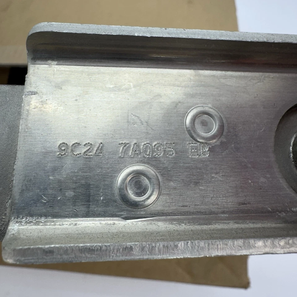 08-14 Ford E-150 E-250 4,6 L transmisión automática enfriador de aceite 9C2Z7A095A OEM Foto 3 de 4