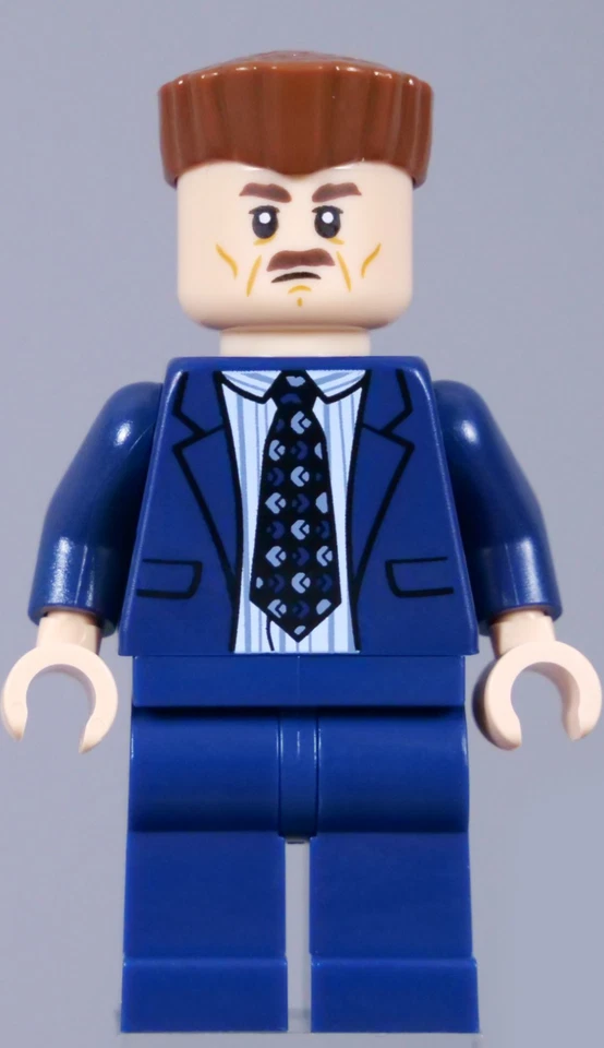 NEW Marvel 76321 Spider-Man vs. Doc Ock Subway Train MINIFIGURE ONLY (J. Jonah) - Image 3 of 3