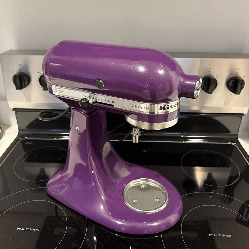 KitchenAid Artisan Series Batidora de pie inclinable de 5 cuartos RARA púrpura con accesorios Foto 4 de 4