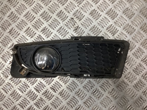 BMW 3 SERIES E90 E91 LCI M SPORT LOWER GRILLE AND LIGHT 7892111 PASSENGER SIDE