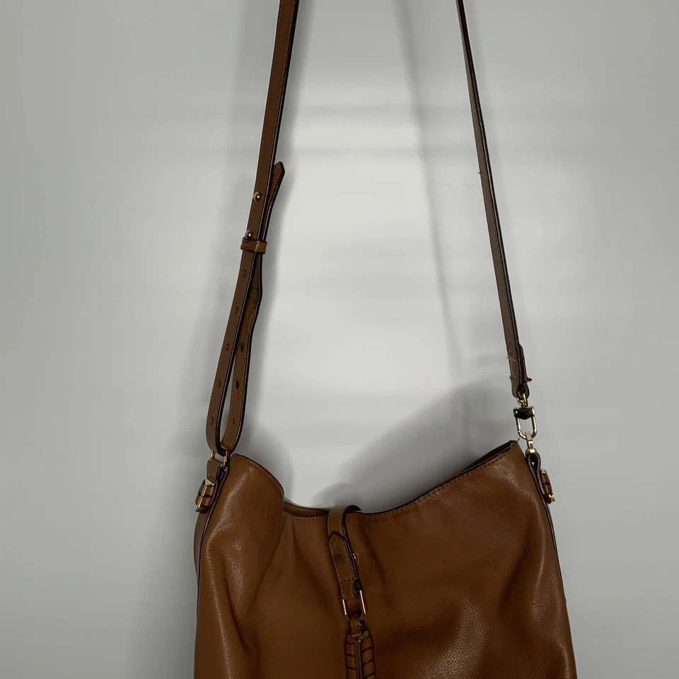 Covet By Stella And Dot Beige Leather Purse Handbag Super  Soft Adjustable Strap - Image 3 of 4
