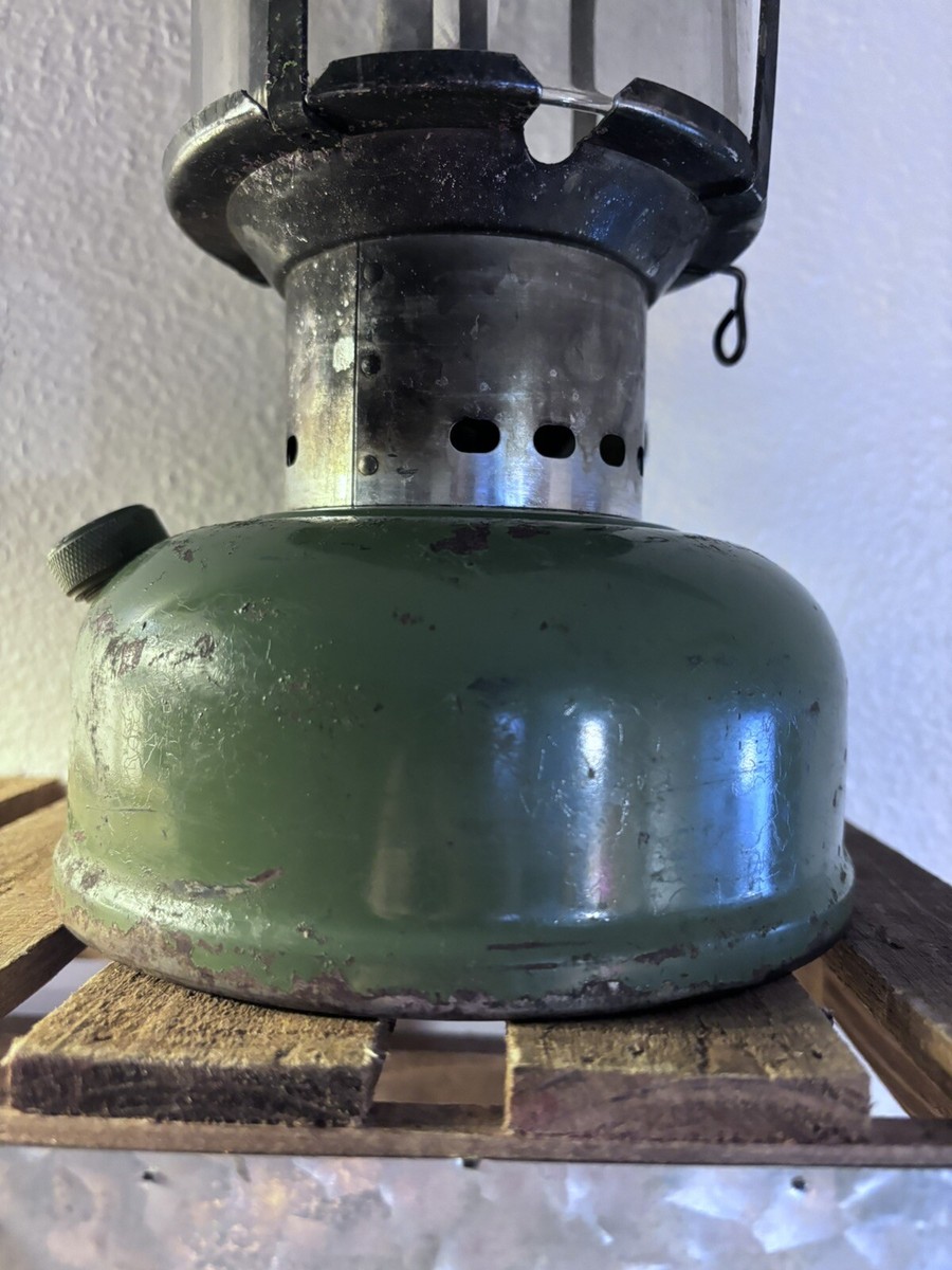 グリーンライト製ガスポンプ Vintage Sears Coleman 72242 Two Mantle Avocado Green Lantern r3s1