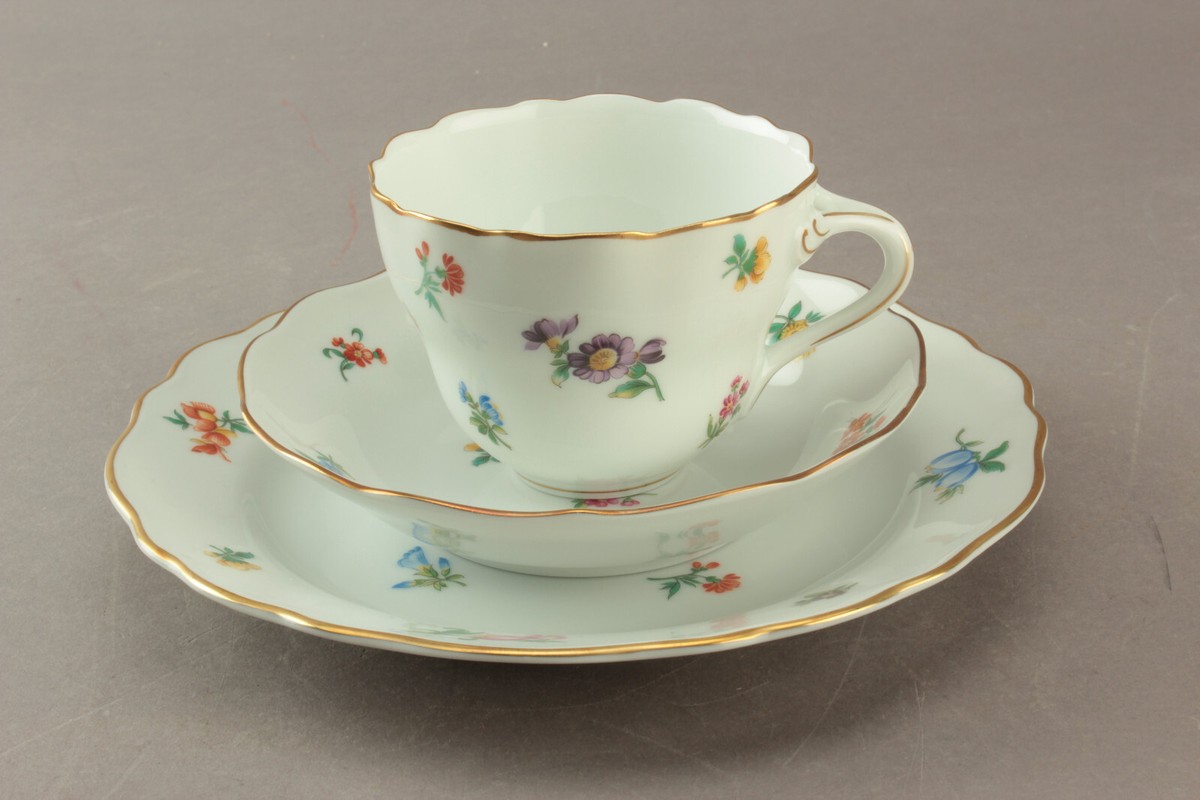 Hutschenreuther Mirabell Maria Theresia 3-teilig Kaffeegedeck Goldrand Tasse