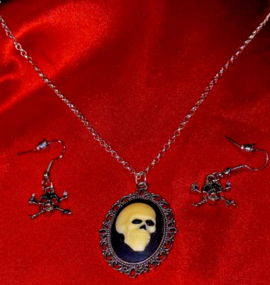 Side Skull Cameo Necklace w/ Earrings Halloween Gothic Steampunk Pirate J2C