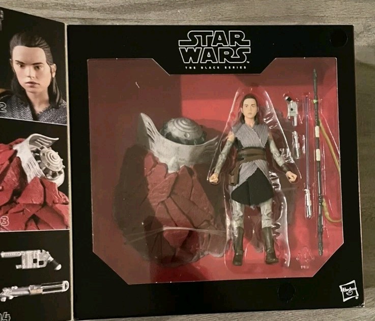 R Us Exclusive