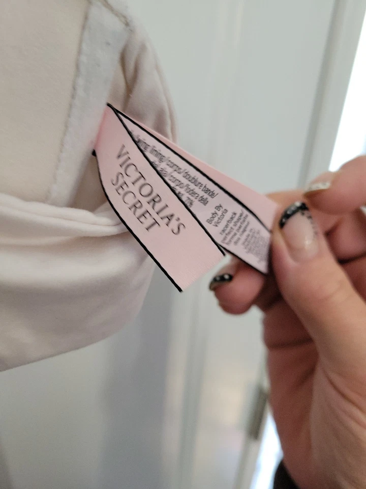 Бюстгальтер спортивный Victoria's Secret 36B тело от Victoria идеальной формы кружевной обнаженный - Изображение 4 из 4