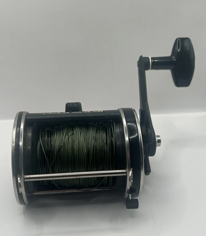 Carrete de pesca Newell S550-4.6F buen estado Foto 3 de 4