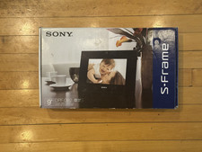 Sony Digital Photo Frame DPF-D92 9 LCD Display Remote Control AC Adapter