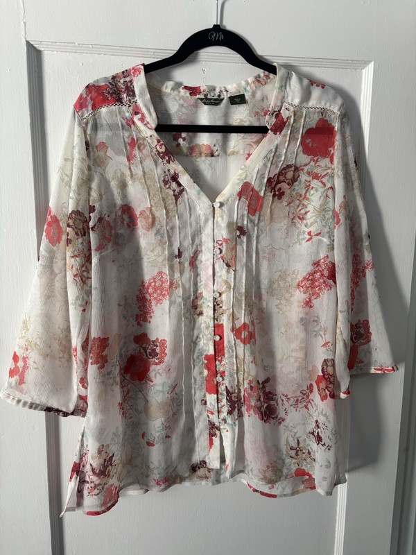 Eddie Bauer Women's Shirt Top Blouse 3/4 Sleeve white Floral Size XL EUC