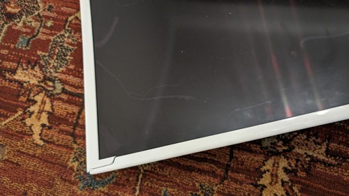 CRACKED Samsung 32" Full HD Curved Screen LED LCD Monitor White C32F397FWN READ - 第 6/9 張圖片
