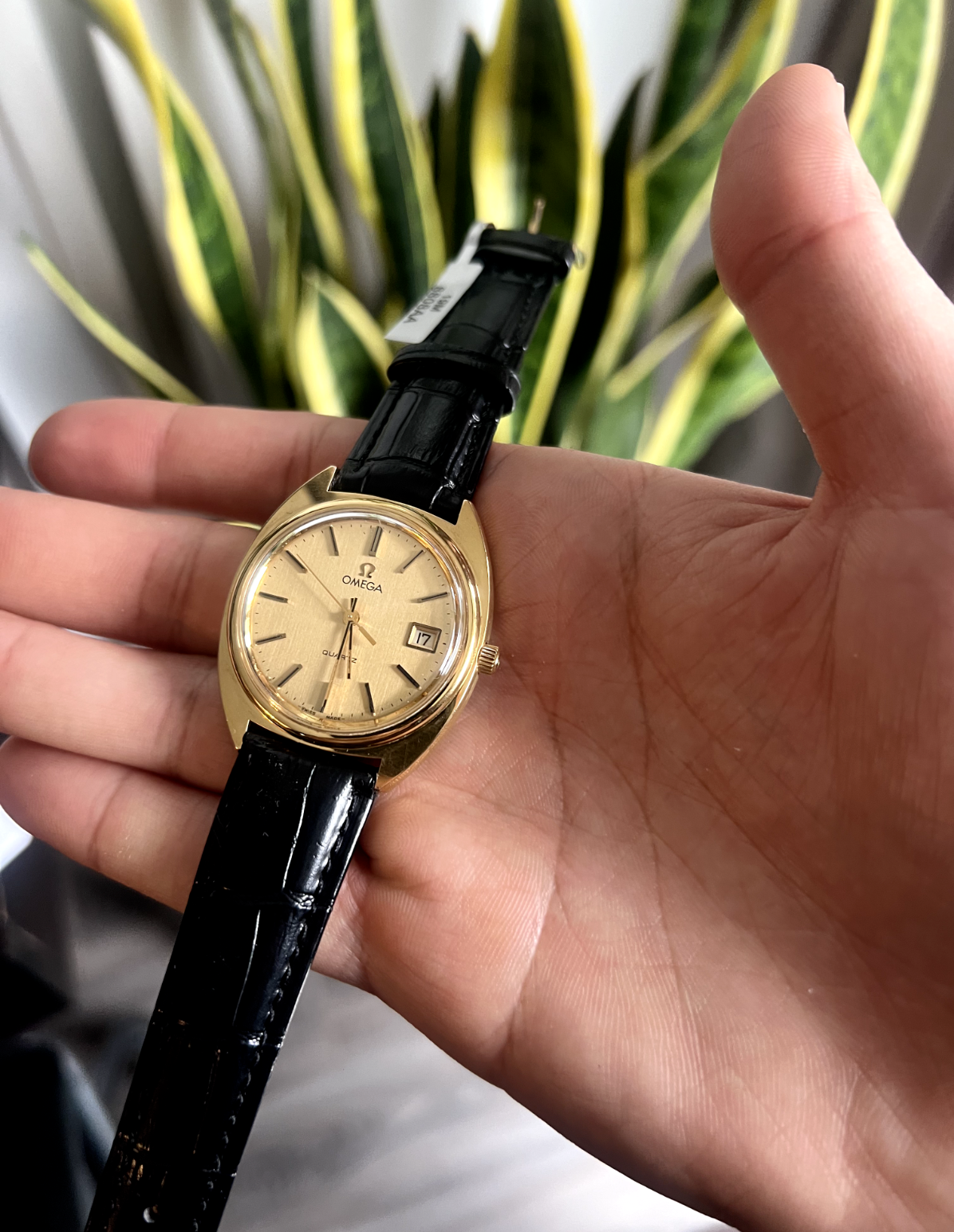 Omega Quartz Gold-Tone Watch | Black Leather Strap | Men's Dress Watch