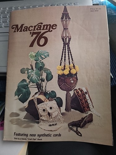 Vintage Macrame '76 Handy "Craft Pak" Book #859 1976