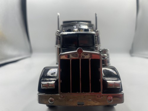Rare Kenworth W900 1/32 Semi Tractor Trailer Shell Oil Tanker Speedy Power 52813 - Picture 13 of 20