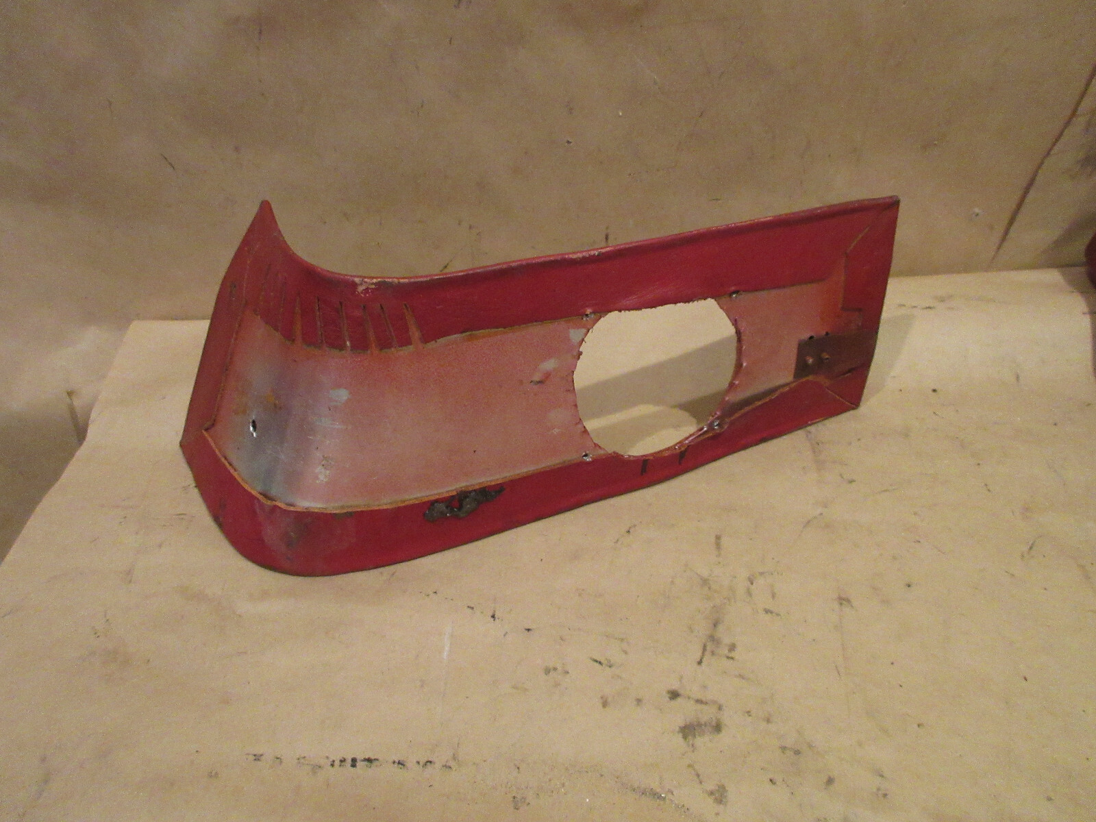 Ferrari Mondial 8, QV - LH Moulding Red P/N 60682300