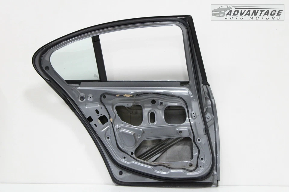 BMW 535I XDRIVE F10 2011-2016 panel de cubierta de puerta trasera izquierda OEM Foto 2 de 4