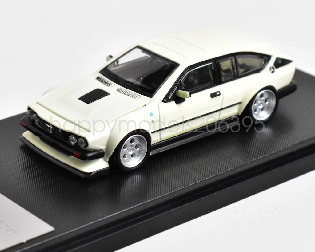 TPC 1:64 Scale Beige GTV6 Hatchback Sports Model Diecast Metal Car Collection
